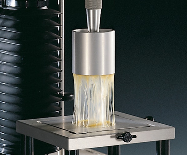 Adhesive testing on the Texture Analyser using a probe